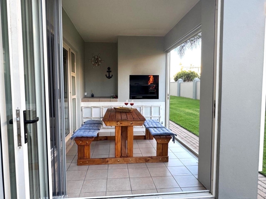 To Let 2 Bedroom Property for Rent in Diaz Beach Western Cape
